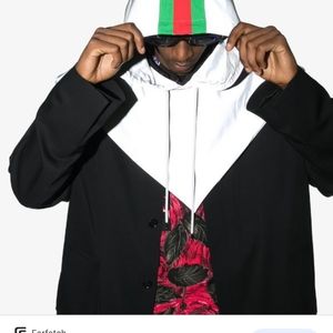 Gucci rain hood